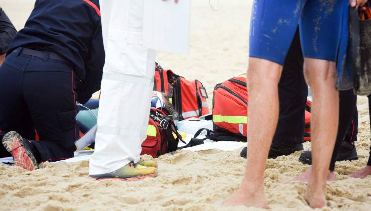 удавник - САМО ЗА ЧАСОВЕ: Трима туристи се удавиха в Егейско море заради страшния мор в Гърция