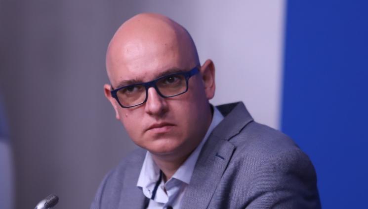 Вицепрезидентът на КНСБ Тодор Капитанов - Вицепрезидентът на КНСБ Тодор Капитанов пред