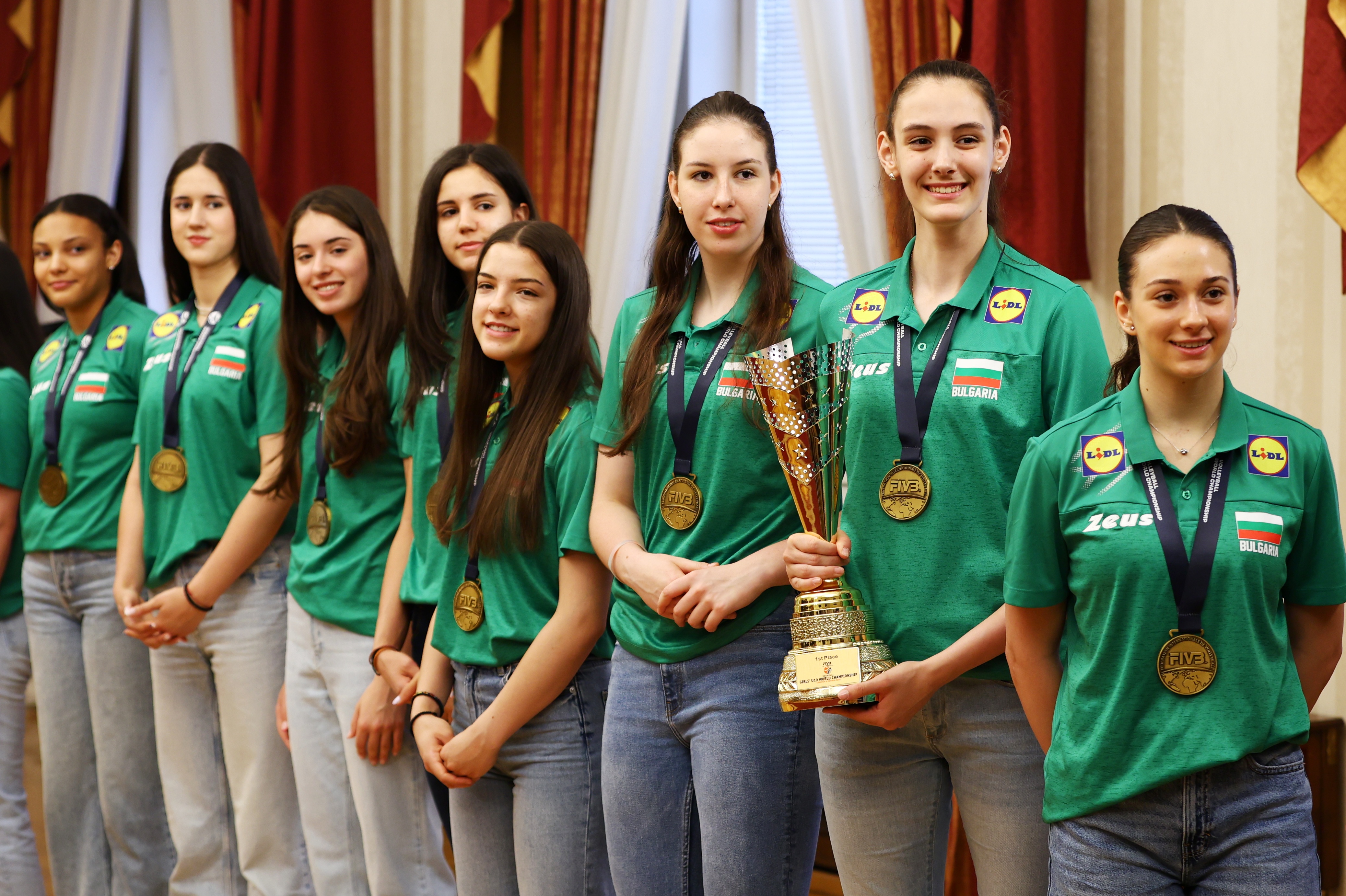 Румен Радев волейбол световни шампионки