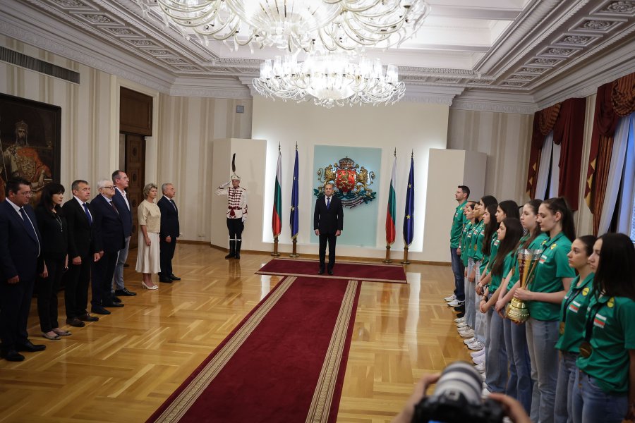 Волейбол награждаване1