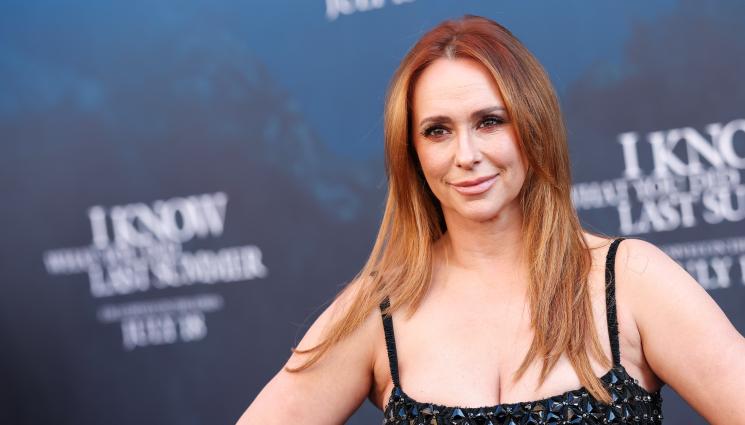 Дженифър Лав Хюит - В „Знам какво направи миналото лято“: Убиецът с куката се развихря!