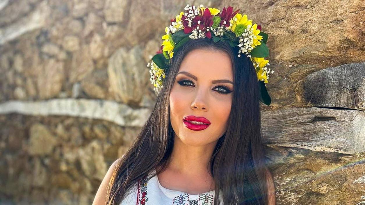 Теодора с лично послание към майка си в „Руске, моме“