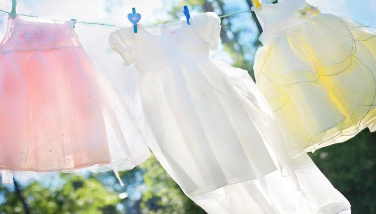 бели рокли - ПОСЛЕДЕН ПИСЪК НА МОДАТА: Белият цвят – задължителен в гардероба (СНИМКИ)