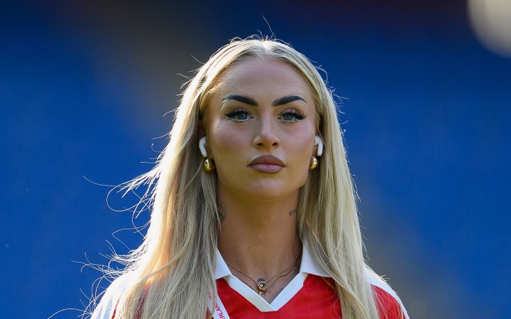 Най-красивата футболистка била пред отказване