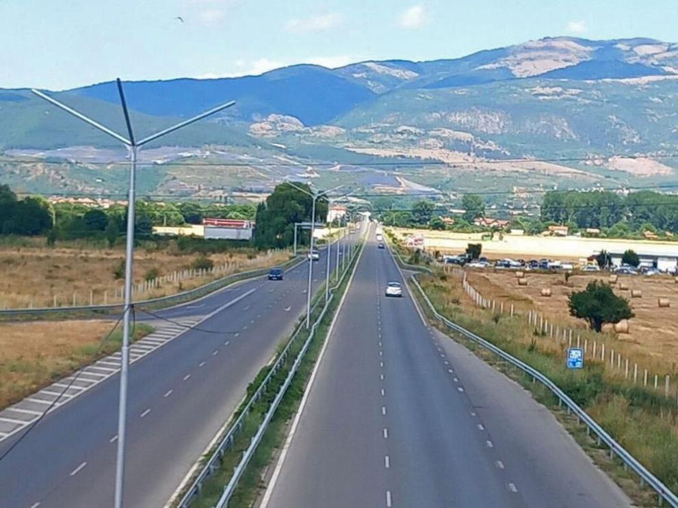 Възстановено е уличното осветление в пътния участък между Кюстендил и Ябълково