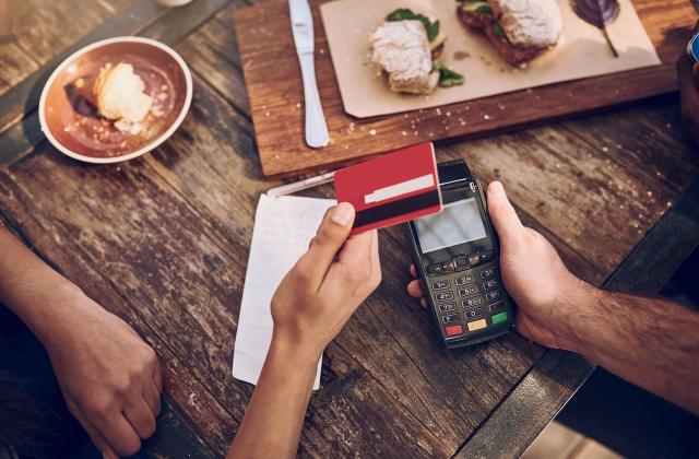 Практични съвети за плавен преход при преминаването към еврото, включително