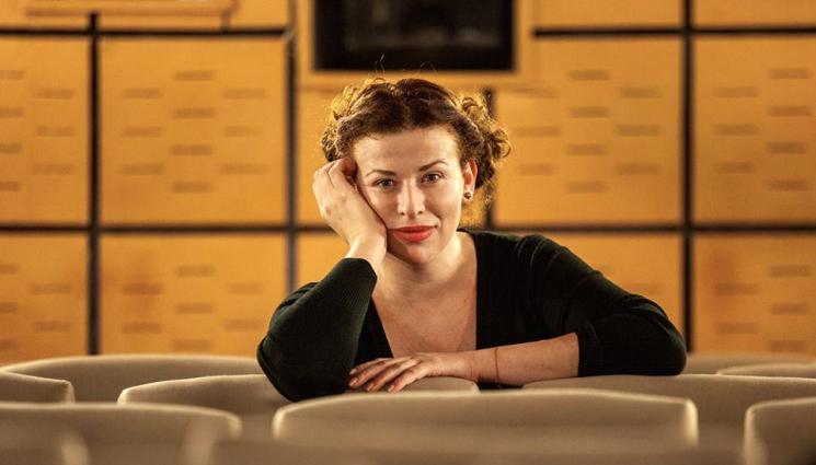 ева тепавичарова - НОВО ХОБИ: Ева Тепавичарова изработва перуки