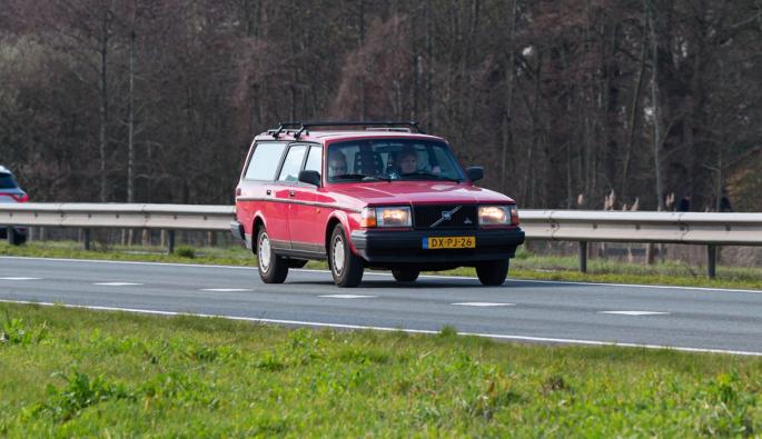  Volvo 240