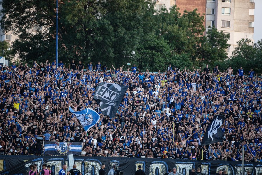 Фенове на Левски1