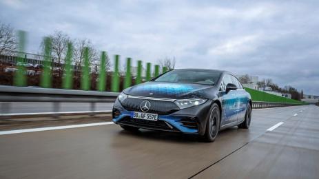 Mercedes твърдотелни батерии