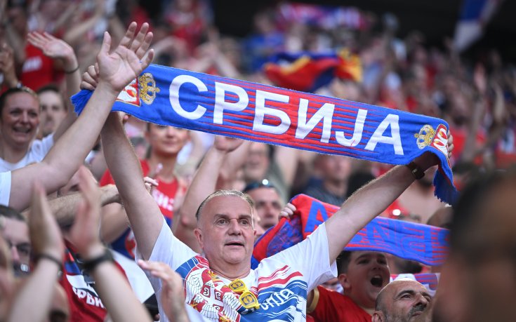 Сърбия отнесе наказание от ФИФА за мача с Англия