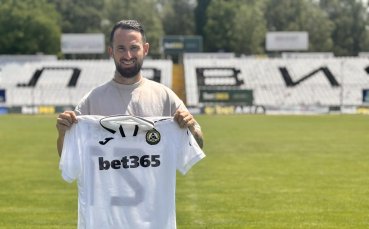 Диего Фераресо влезе в групата на Славия за мача с Левски