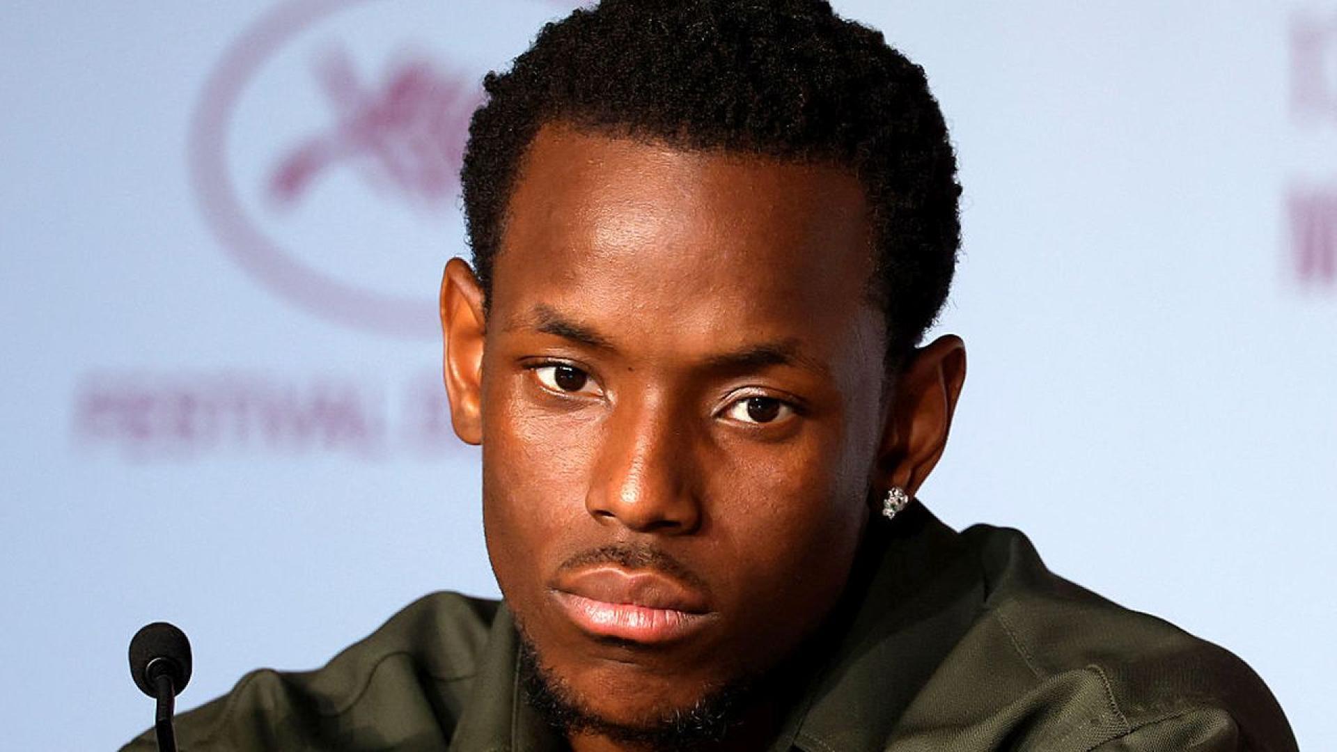 Носителят на награда БАФТА актьор Майкъл Уорд известен с ролите