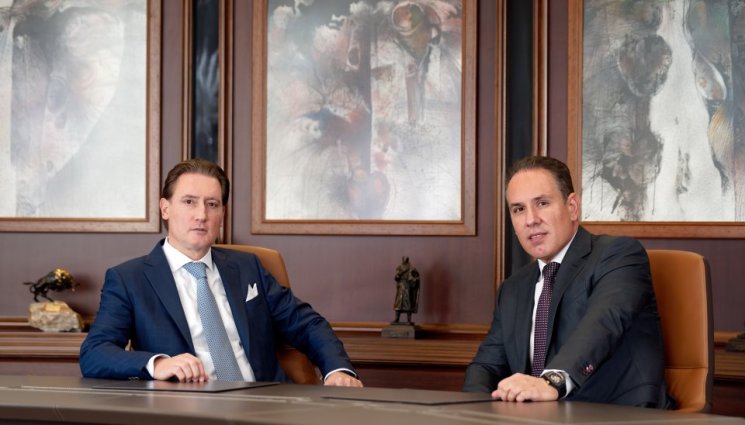 Домусчиев - Собствениците на Лудогорец гонят тези на Ливърпул и Челси