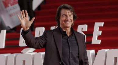 Tom Cruise на концерт на Oasis въпреки обидите от братята Gallagher в миналото