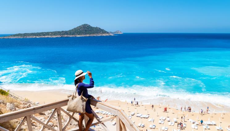 туризъм - Българите пътуват все повече, чужденците идват по-малко!