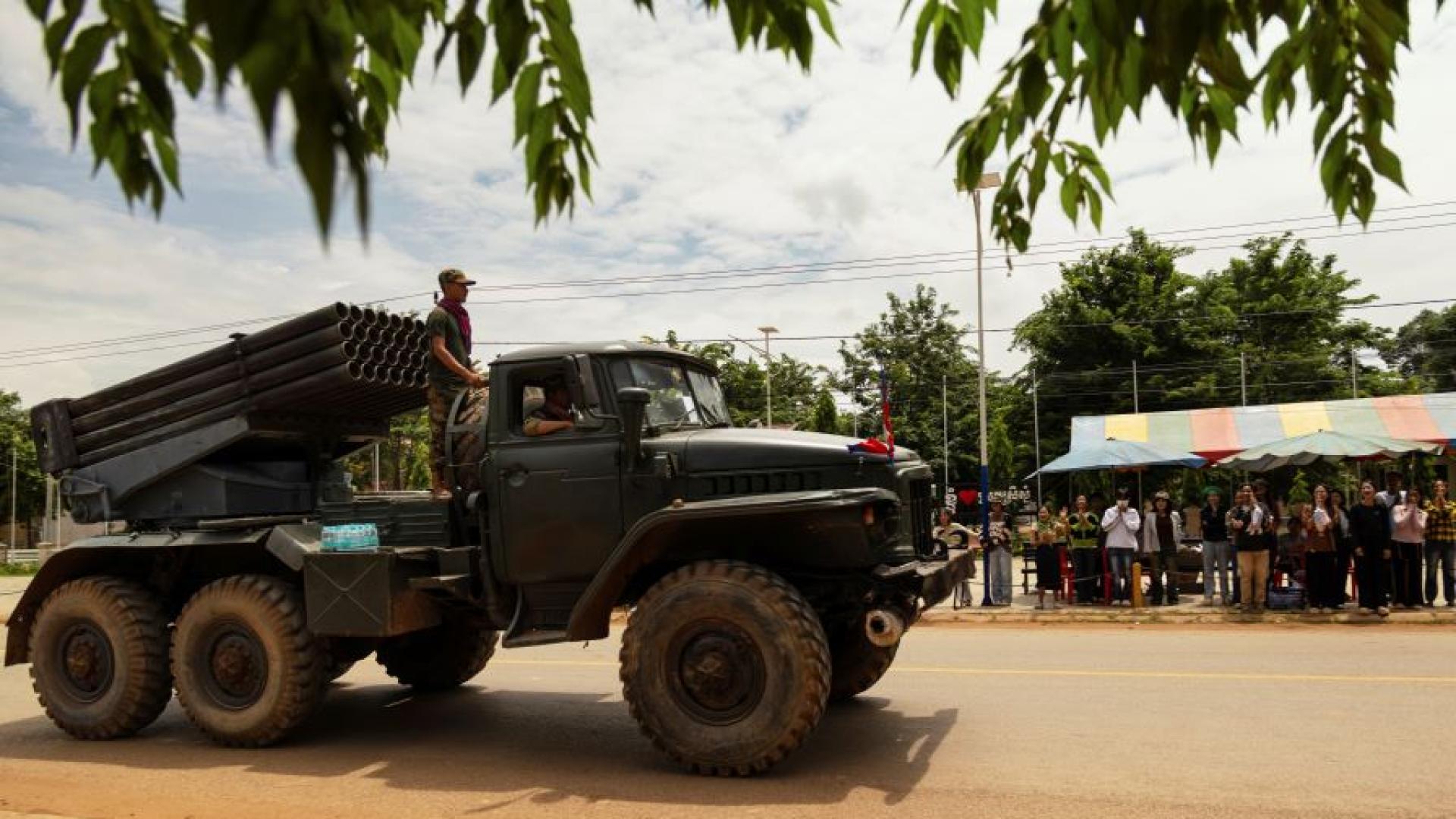 Тайланд и Камбоджа се споразумяха да не разполагат допълнителни войски