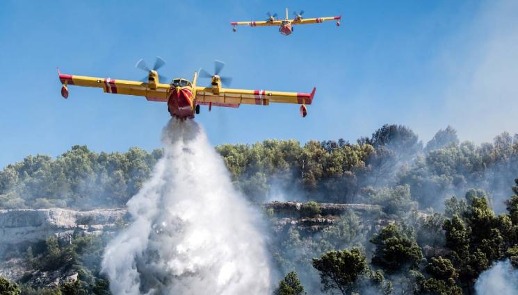 d - Трънчани на двудневен протест в София: Искаме спешно противопожарни самолети