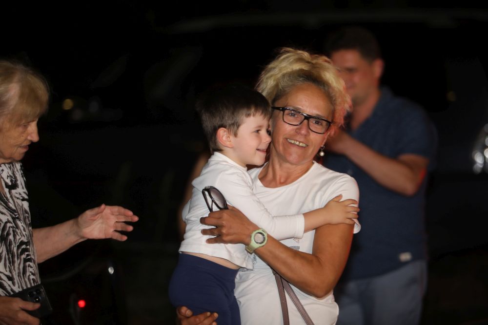 <p>Вицепрезидентът помилва Десислава Иванчева</p>