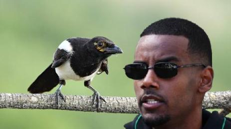 Александър Исак