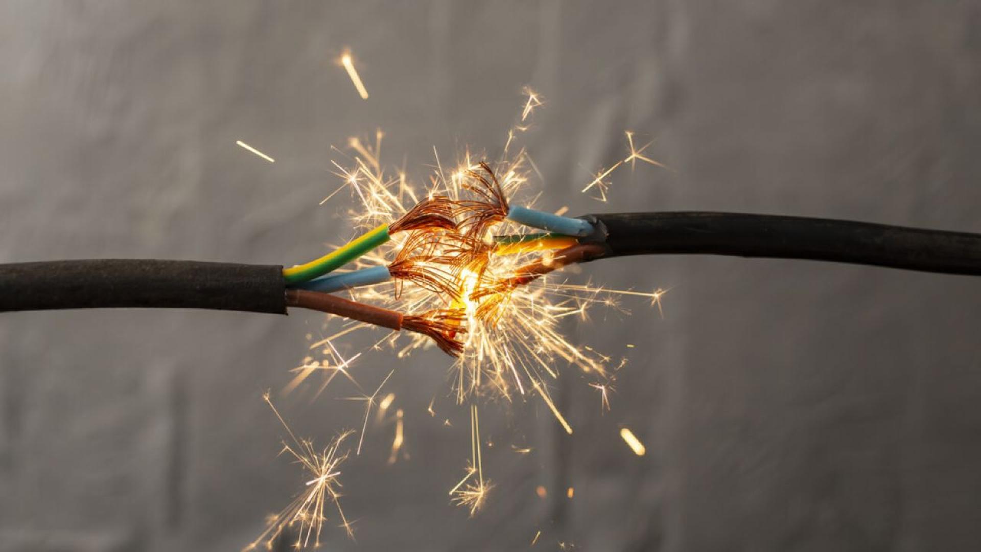 Деветгодишно момиче бе ударено от ток на електрическа инвалидна рампа Това