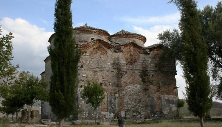 чудеса и вяра - ЧУДЕСА И ВЯРА: Светци възкръснаха в албанска църква (СНИМКИ)