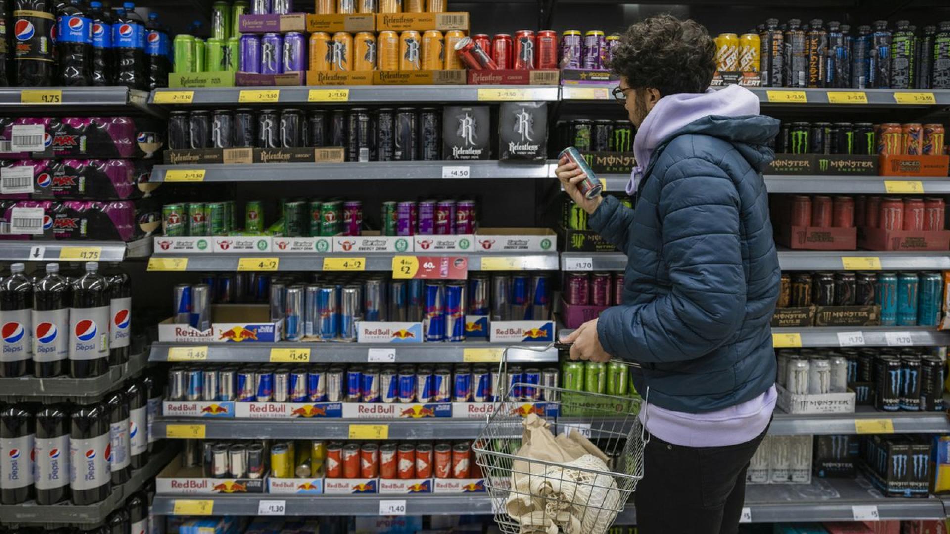 Американските власти предупреждават потребителите на енергийни напитки Celsius да проверят