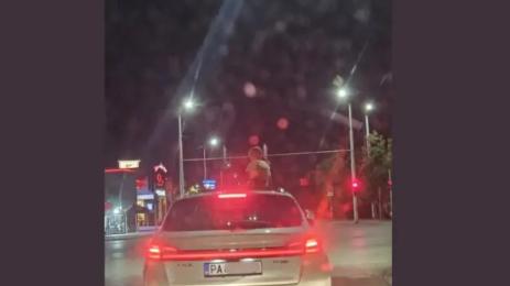 детето на колата