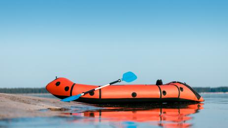 надуваема лодка