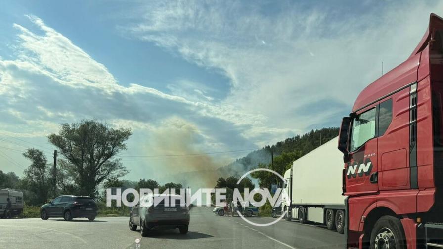 Пътят София-Варна вече е отворен, пожарът е овладян