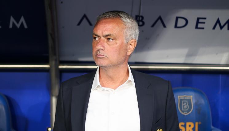 Жозе Моуриньо - Жозе Моуриньо рухна! Португалецът се разплака за загубата на Жорже Коща по време на брифинг (ВИДЕО)