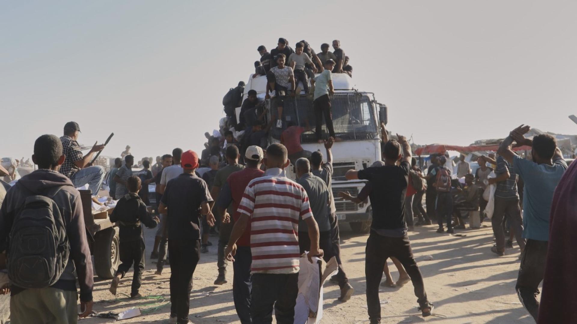 Двайсет души са загинали при инцидент с камион с помощи