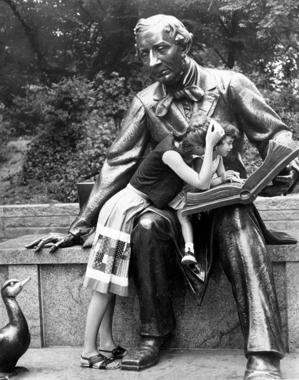  Ханс Кристиан Андерсен 