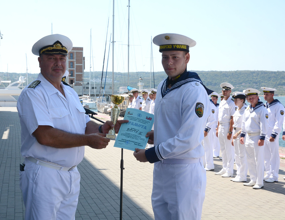 Наградиха победителите в Спартакиадата по морски спортове във Варна