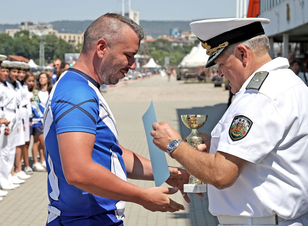 Наградиха победителите в Спартакиадата по морски спортове във Варна