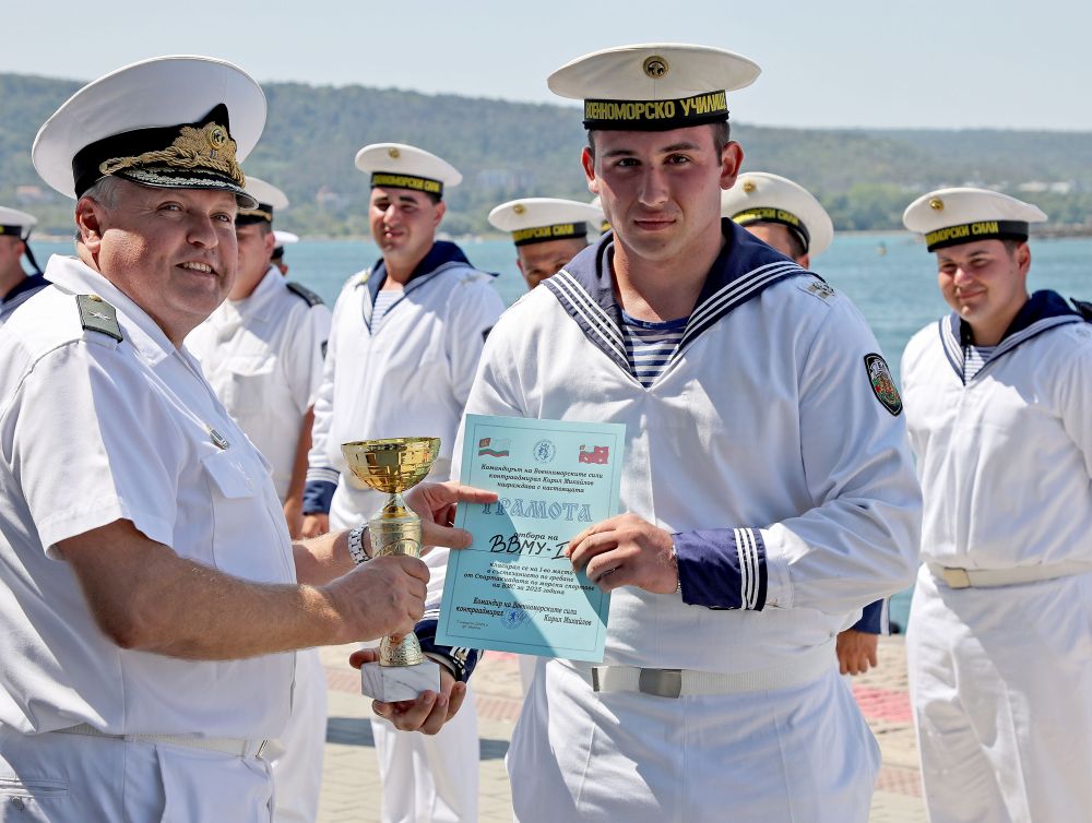 Наградиха победителите в Спартакиадата по морски спортове във Варна