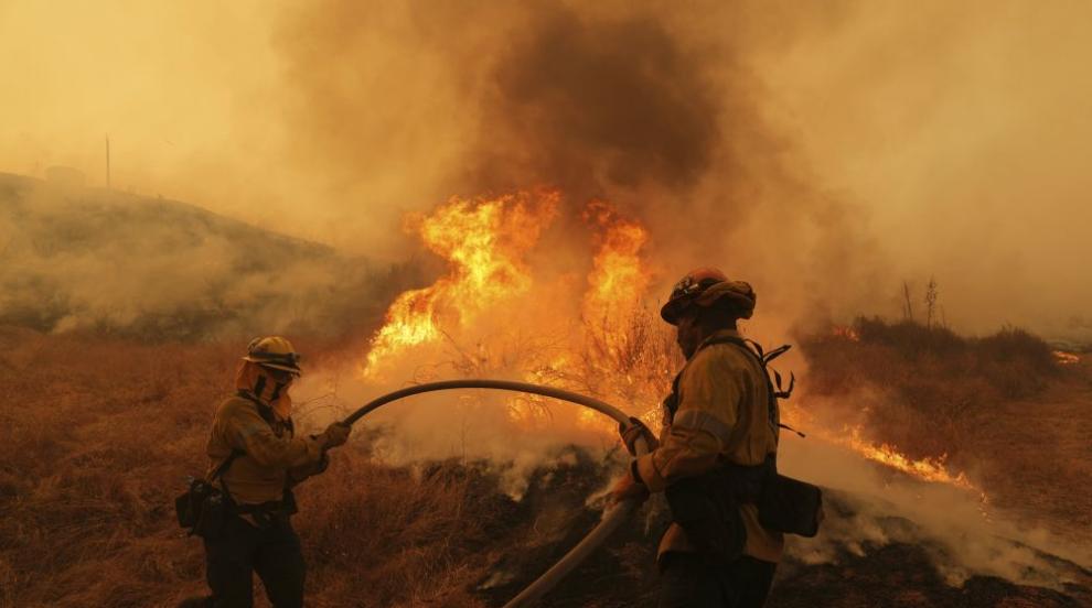 Хиляди напускат домовете си в Япония заради опустошителни горски пожари