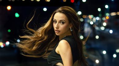 Михаела Маринова сбъдва „100 мечти“ с новия си сингъл