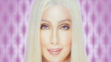 Cher представя концертния албум „The Farewell Tour“ на винил