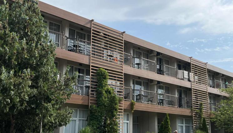 Хотел Курорт - Директна резервация пести от хотела, 850 лв. излиза ол инклузив в Албена за двама!