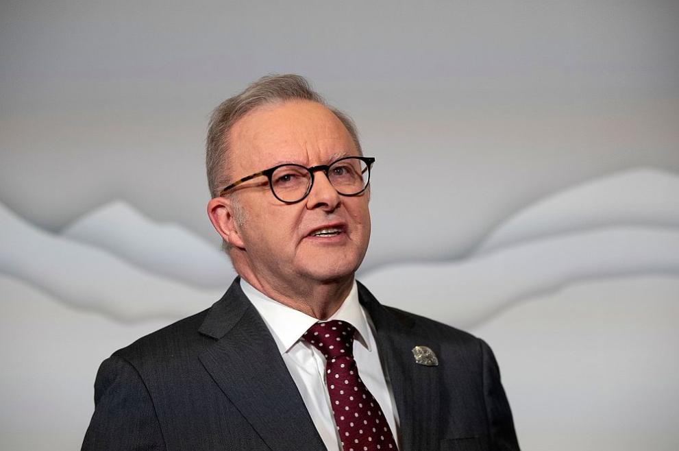  Антъни Албанезе 