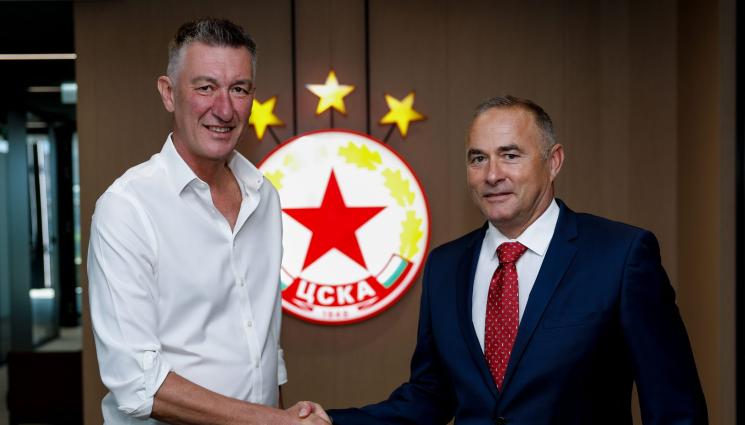 Бойко Величков е новият шеф в ЦСКА - Станислав Манолев:  Ако Бойко Величков изкара до зимата, ще е добре!
