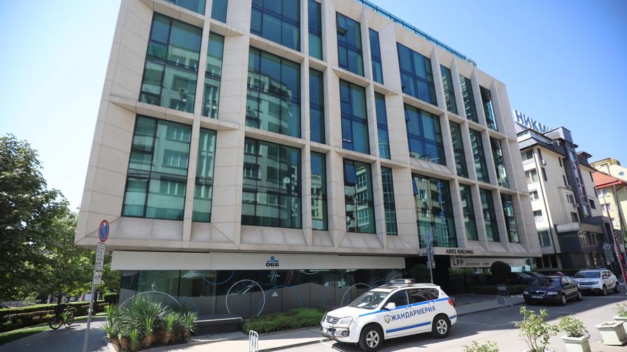 Заради санкциите срещу Русия: Претърсват...
