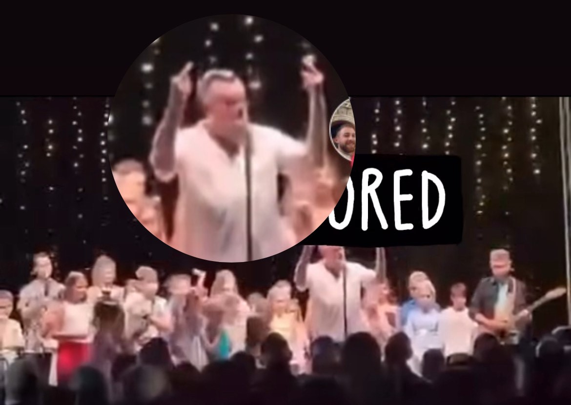 Любо Киров среден пръст