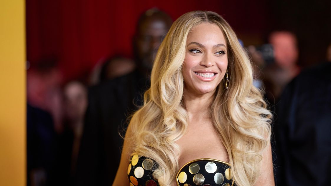 Beyonce спечели първата си награда праймтайм “Еми”