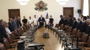 Младежи притекли се на помощ в борбата с пожара в Сунгурларе бяха