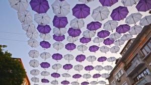 Варна чадъри арт инсталация