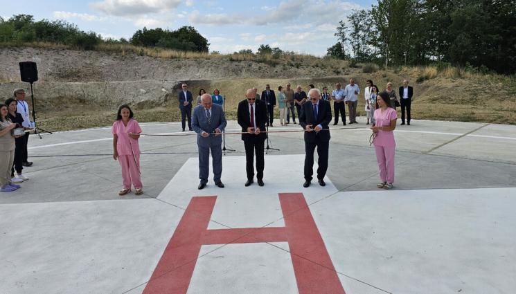 болница кърджали - Откриха вертолетна площадка в болницата в Кърджали