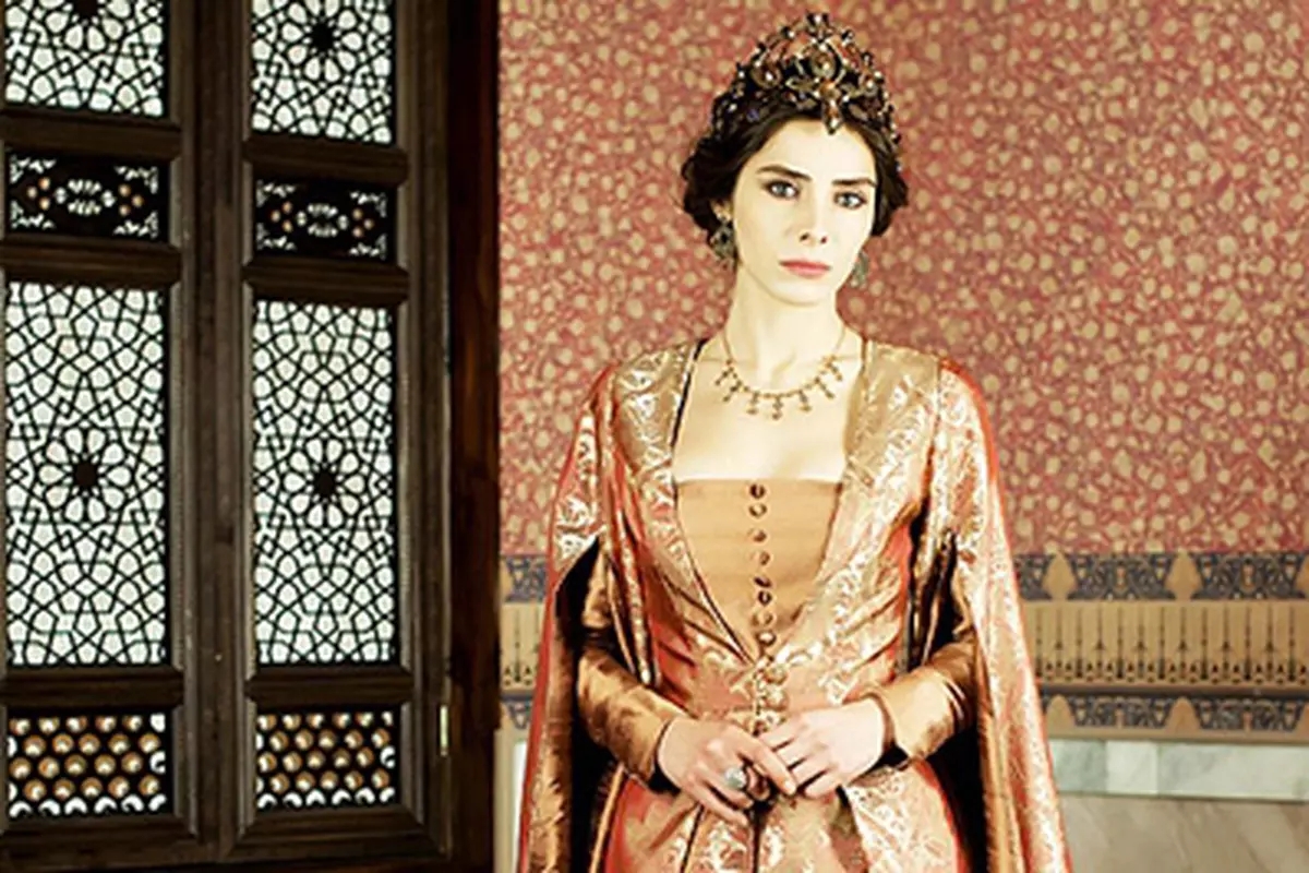 Нур Фетахолу