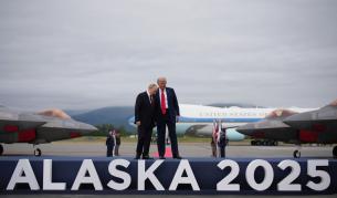 <p>Неочакван жест: Путин подари нов мотоциклет &bdquo;Урал&ldquo; на жител на Аляска</p>